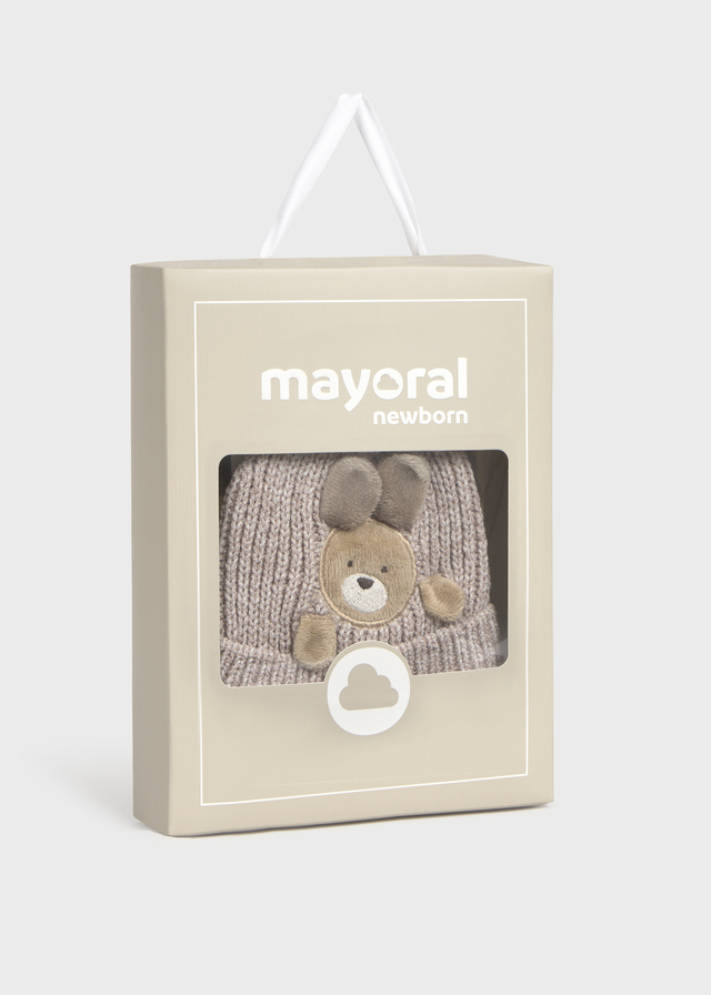 Детска шапка и чорапи MAYORAL